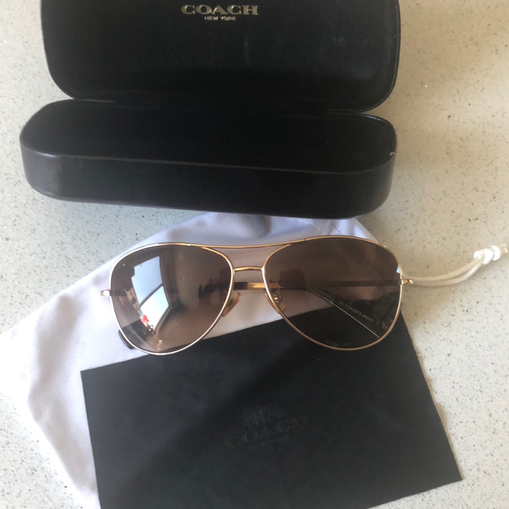 Coach women aviator sunglasses